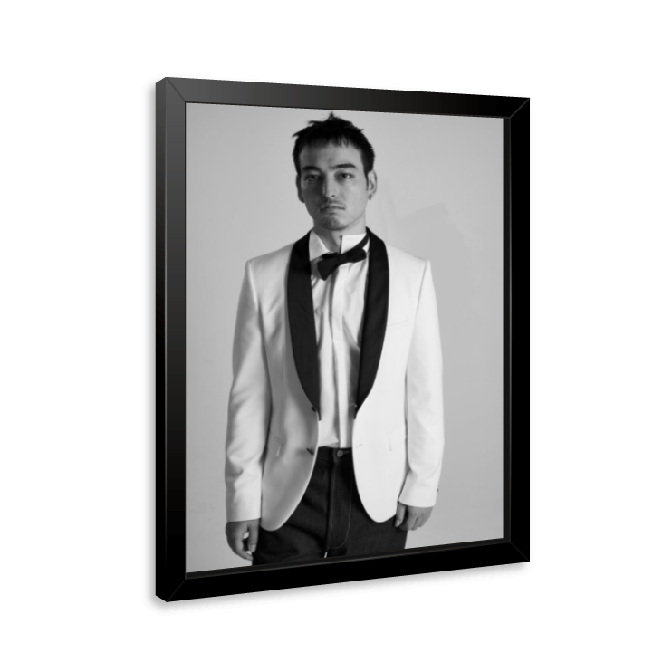 Quadro e poster Joji de Terno - Quadrorama